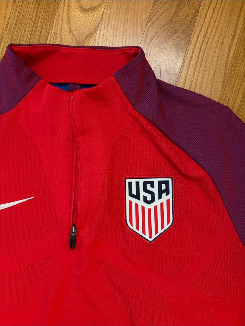Nike USA Men’s Soccer Training Quarter Zip - Size Large